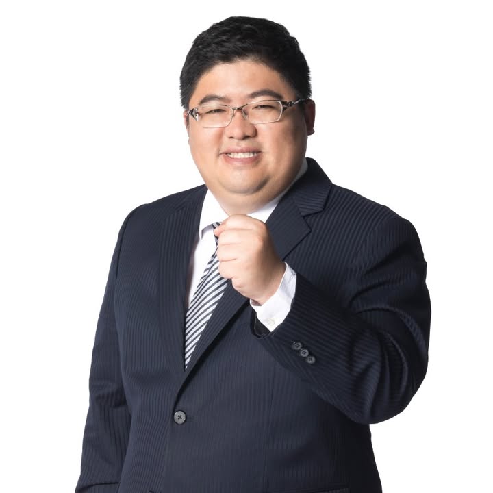 蔡易餘 大頭照