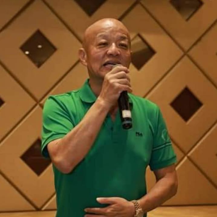 羅士洋 大頭照