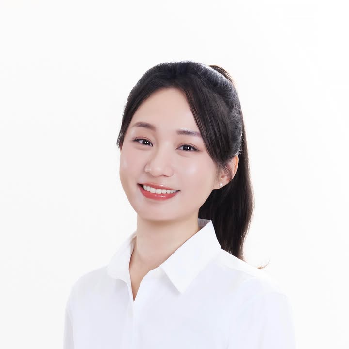 高乃芸 大頭照